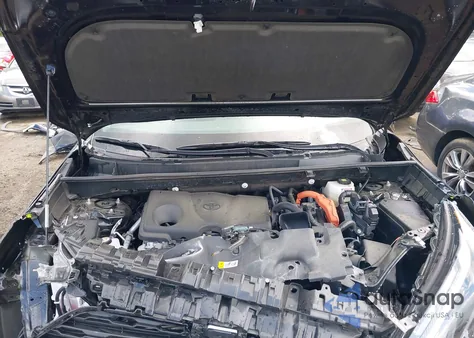 2024 Toyota Rav4 Hybrid Xle z USA, uszkodzony, nr VIN 4T3RWRFV0RU136070